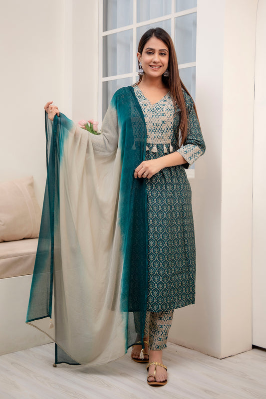 Green Overlap Yoke Kurta pant Dupatta Set