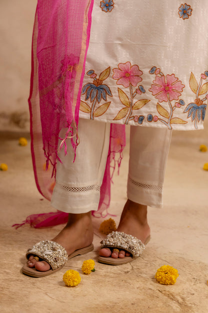 White Cotton Jacquard Embroidred Kurta Pant with Doria Dupatta