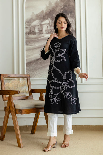 Black Cotton Flower Embroidery Kurta