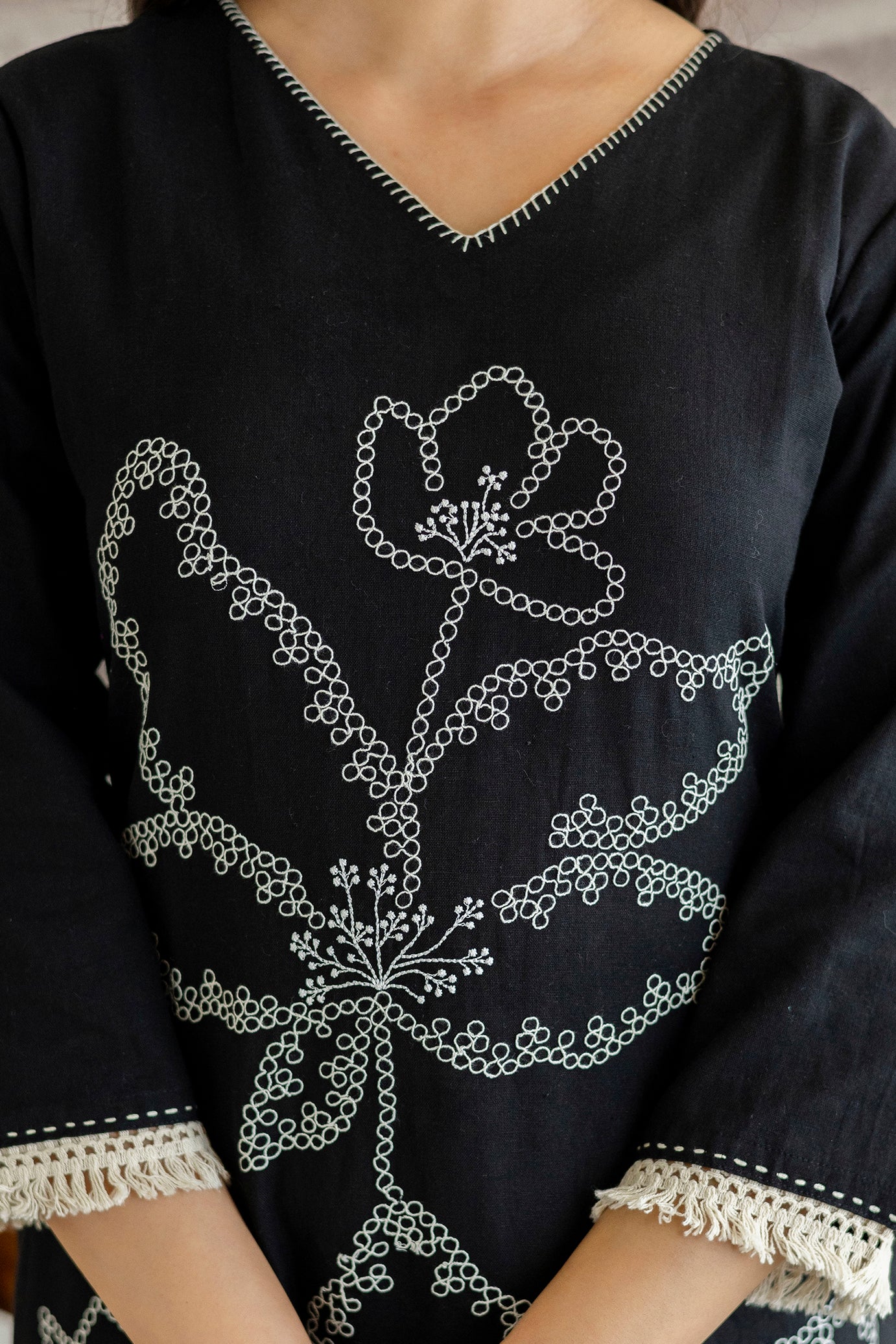 Black Cotton Flower Embroidery Kurta
