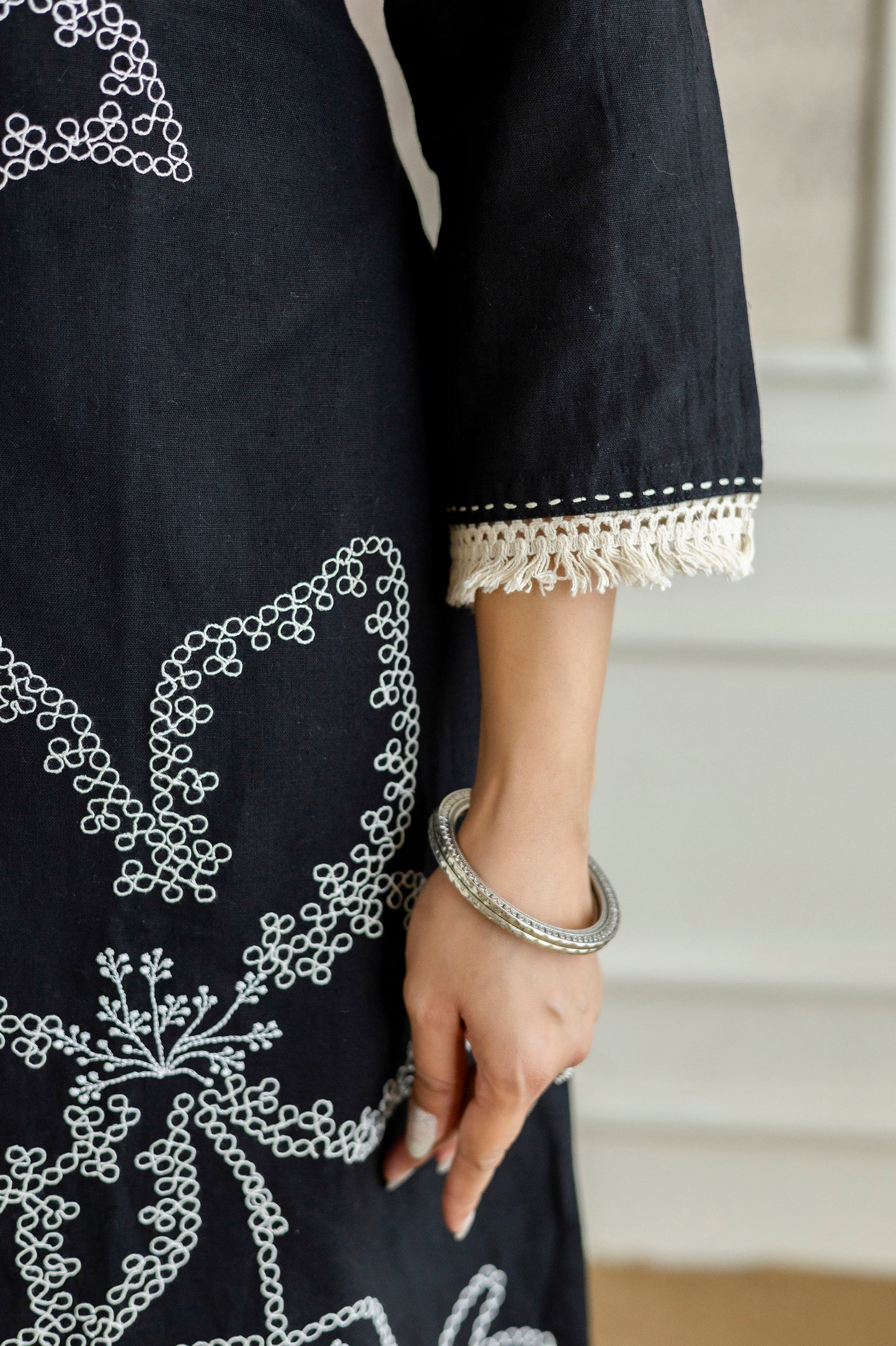 Black Cotton Flower Embroidery Kurta