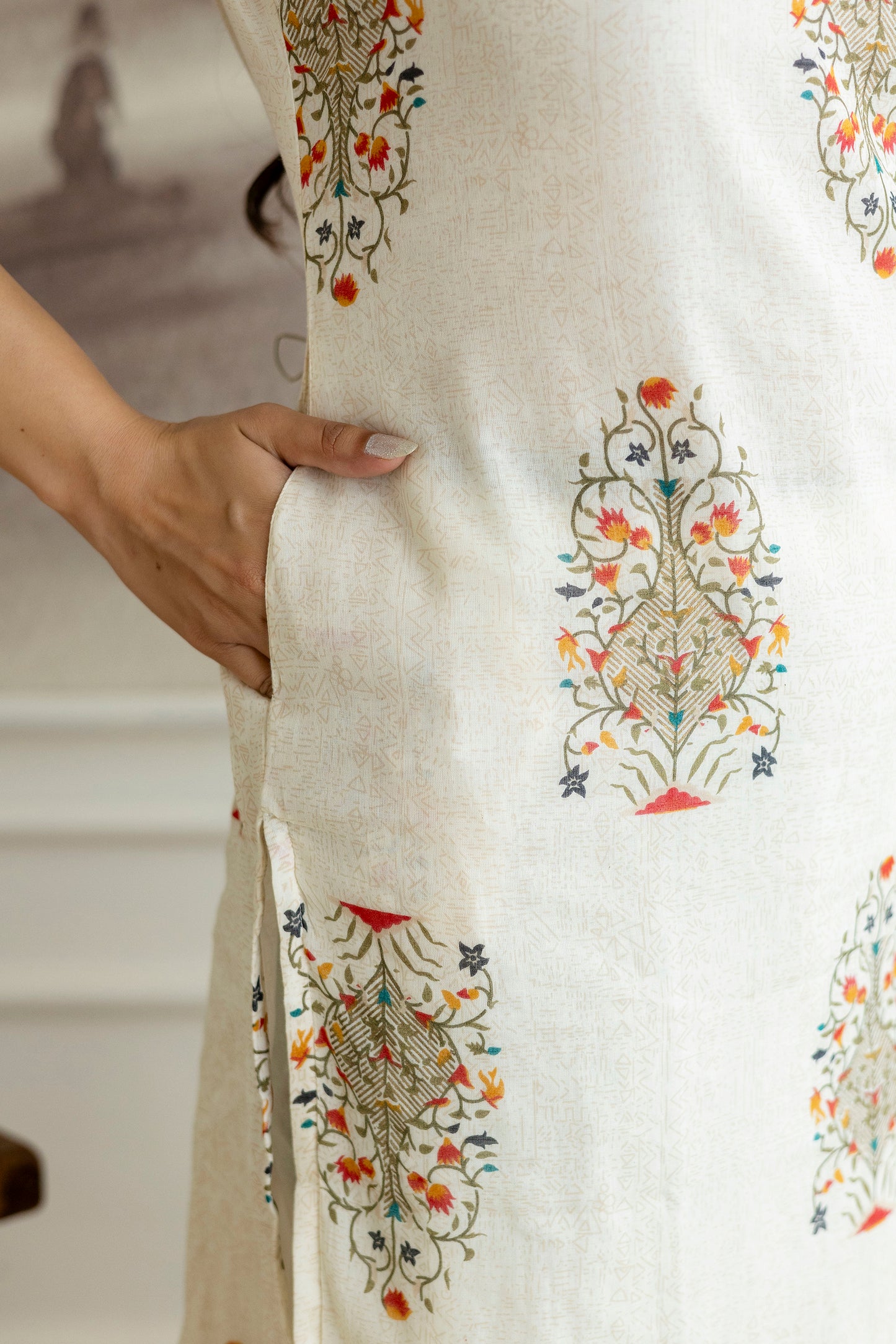 Ivory Cotton Boota Print V-neck Kurta