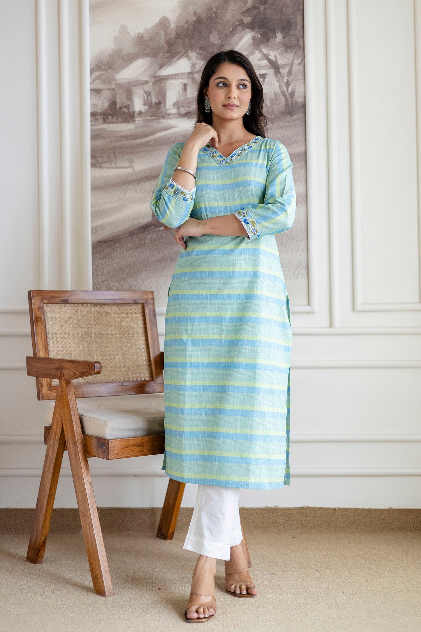 Green Cotton V neck Embroidered Kurta