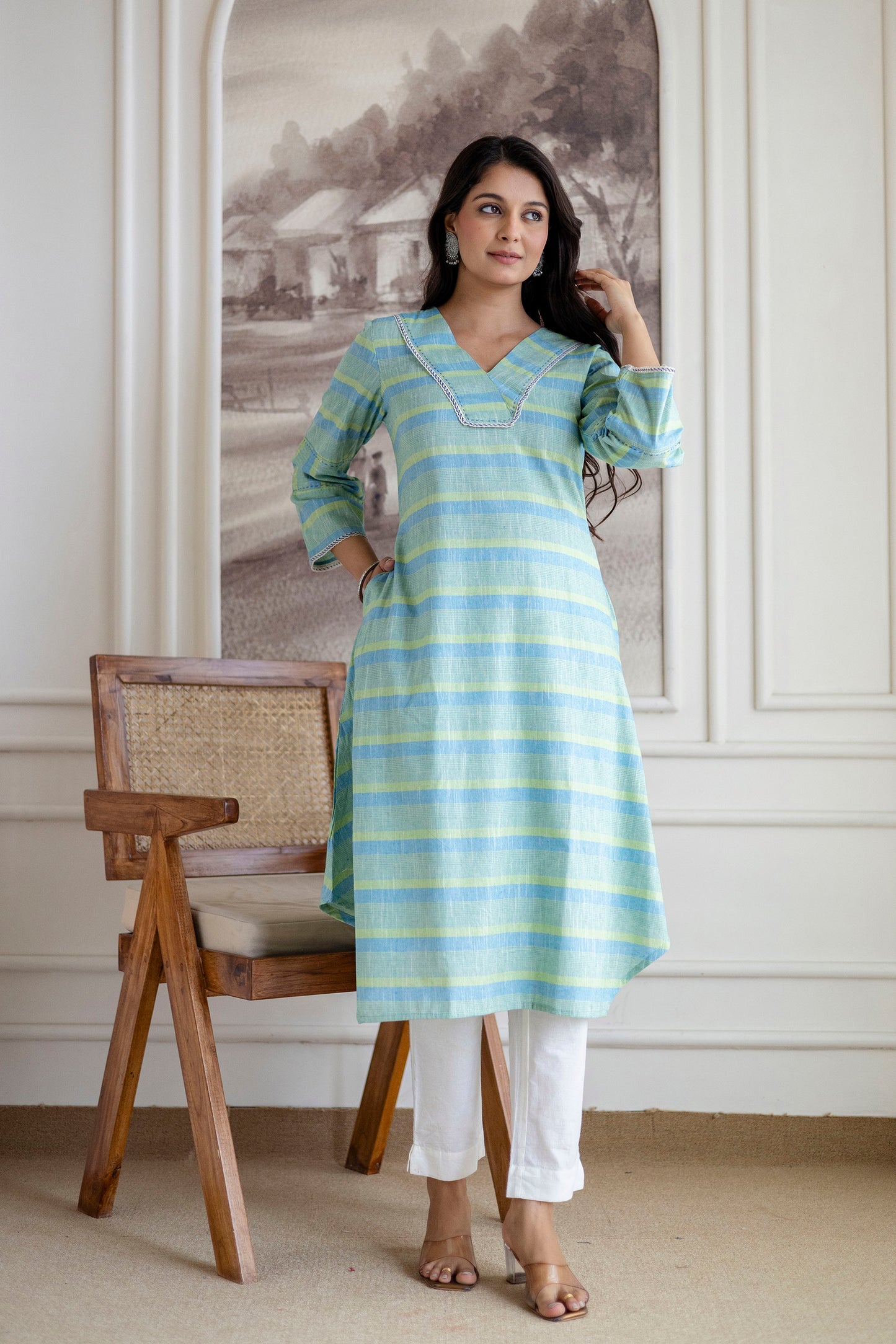 Green Cotton V neck Asymmetric Kurta