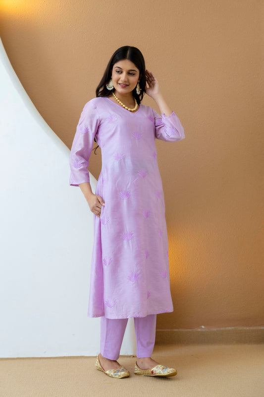 Lilac Embroidered Chanderi Kurta Pant Set