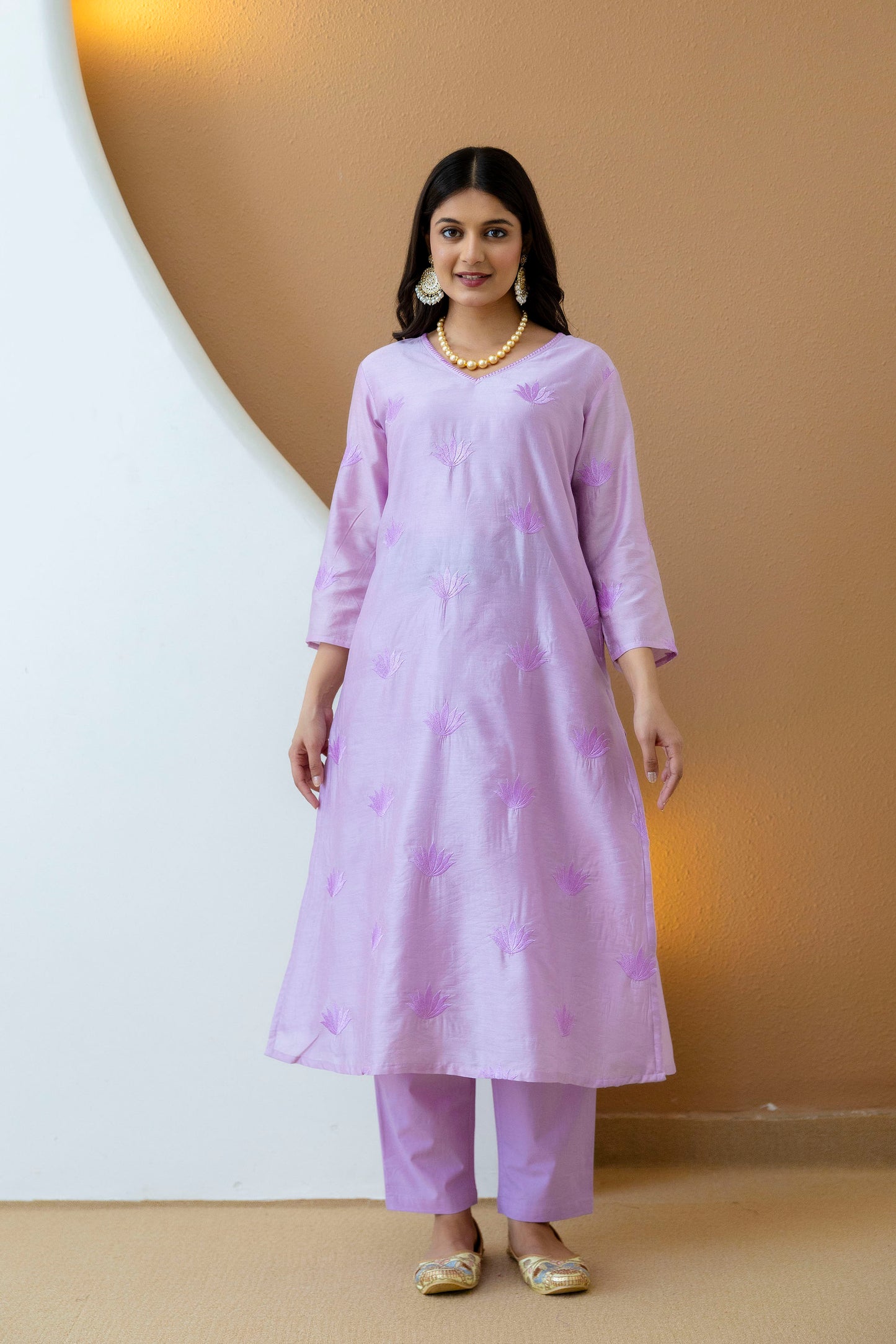 Lilac Embroidered Chanderi Kurta Pant Set
